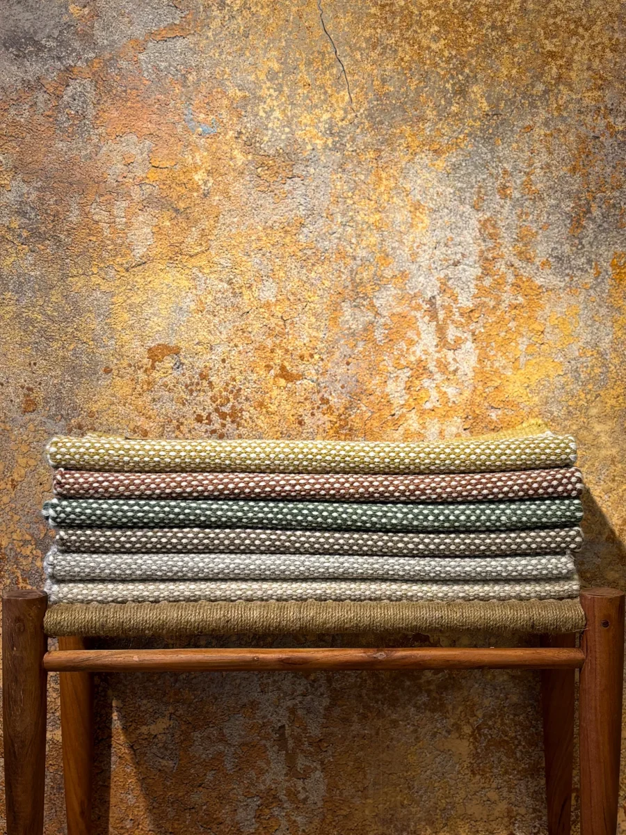 Sandhamn Dark Linen - Käsinkudottu Villamatto - Image 8